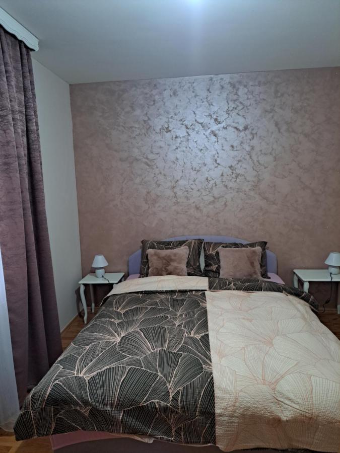 Apartman Lara 2 Apartment Foca Ngoại thất bức ảnh